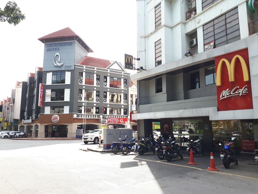 Oyo 176 Hotel Q Inn Petaling Jaya Eksteriør billede
